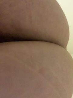 Il culo accogliente di mia moglie