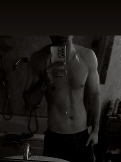 Ragazzo giovane reale per incontri????????