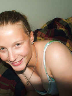 Troietta norvegese esibizionista