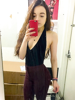 Foto porno di Whatsapp di una 18enne