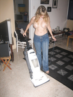 La porno MILF slave