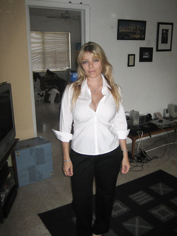 La porno MILF slave