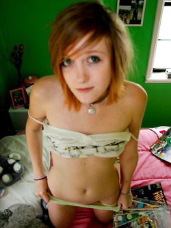 Foto di una teen esibizionista