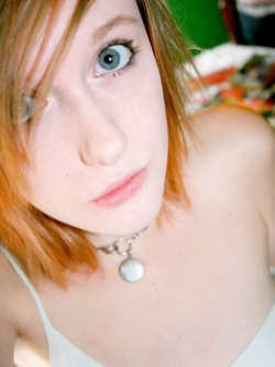 Foto di una teen esibizionista