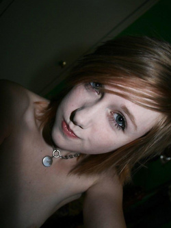 Foto di una teen esibizionista