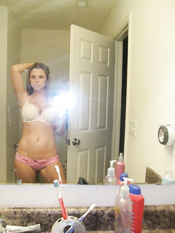 Foto di una cheerleader tettona