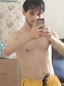 Semi nudo e genitali