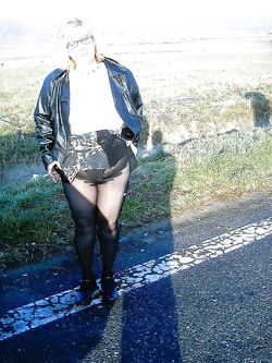 Mia moglie,  la vacca, festeggia a modo suo l'arrivo della primavera