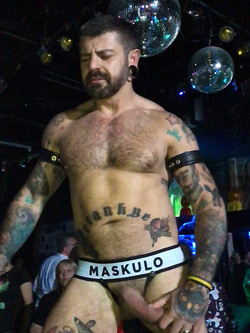 Gogoboy al vostro servizio!