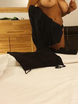 NUDO DI MOGLIE