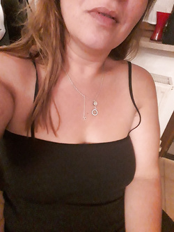 Claudia 43 anni