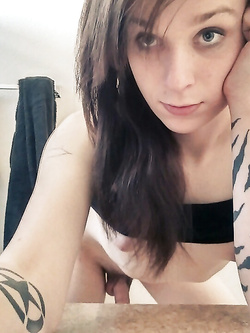 In webcam con la porcellina transessuale