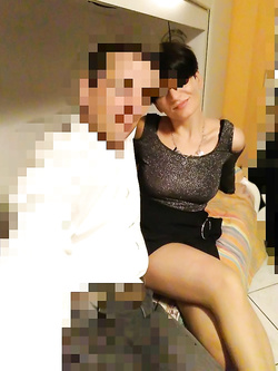 la mia figa in gonna