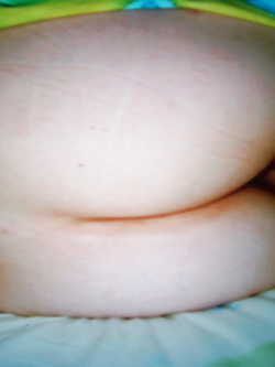 Le mie natiche e pose a quattro zampe