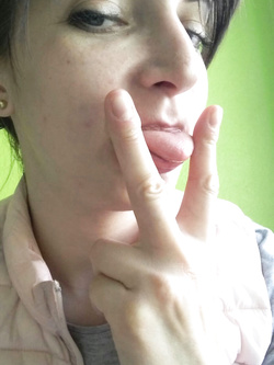 Meg 30 yo Polish slut posing