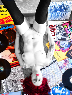 VINYLS & TSHIRTS