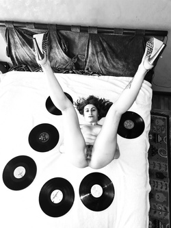 VINYLS & TSHIRTS