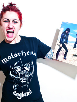 VINYLS & TSHIRTS