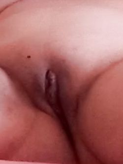 un po di fica è un po di culo di mia moglie