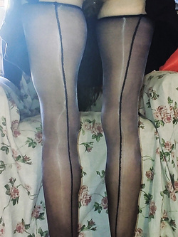 DECOLLETE' e CALZE con RIGA