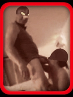 Anal dai capelli bruni