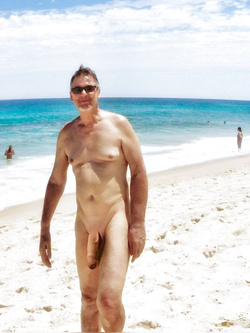 True nudist flashing on the beach