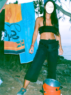 Francesca ventenne in vacanza in Spagna