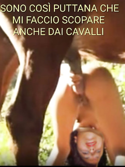 BabyGiulia si  fatta puttana con animali e dildo enormi