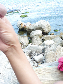 Girlfriend succhia in riva al mare