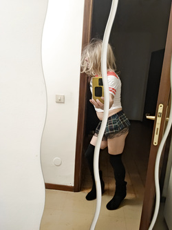 Scolaretta sexy