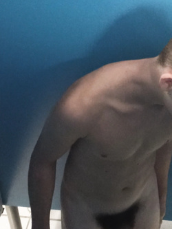 amico gay nello spogliatoio