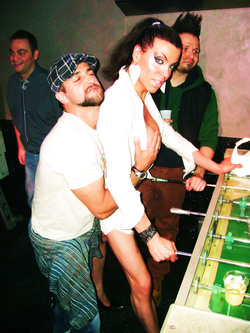 LO VOGLIO AL CULO SOLO SU AMA PORN...MMMM