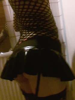 Sabrina Pink Schlampe Hure Nutte Prostituierte Eskort Ramon