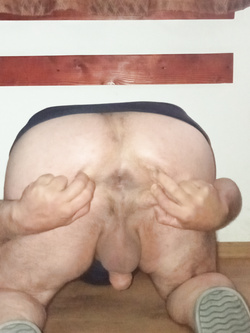 Bisessuale, adoro il sesso anale!