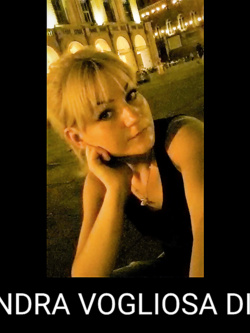 simona - porcellina esibizionista da bo
