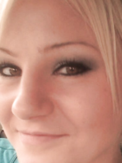 simona - porcellina esibizionista da bo