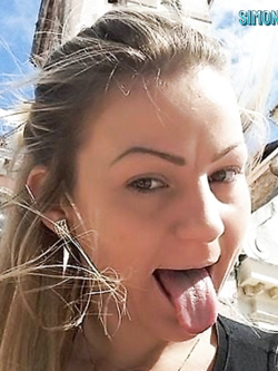 simona - porcellina esibizionista da bo