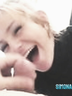 simona - porcellina esibizionista da bo