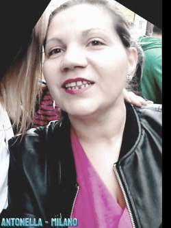 antonella - esibizionista da milano