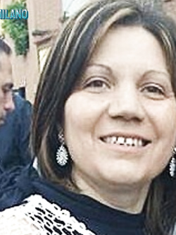 antonella - esibizionista da milano