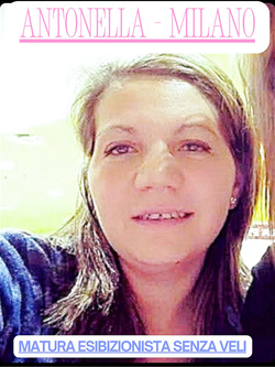 antonella - esibizionista da milano