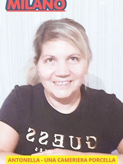 antonella - esibizionista da milano