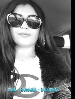 CASSANDRA -GINA - ZINGARA ESIBIZIONISTA