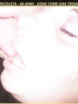 NICOLETA - MILANO - PORCELLA ESIBIZIONISTA