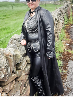 Consy tutta di pelle