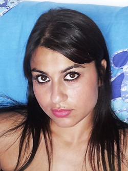 silvia - vacca esibizionista di bologna