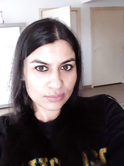 silvia - vacca esibizionista di bologna