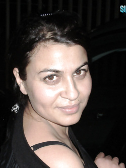silvia - vacca esibizionista di bologna