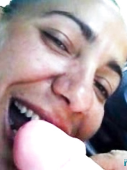 manuela - troiona esibizionista di bologna