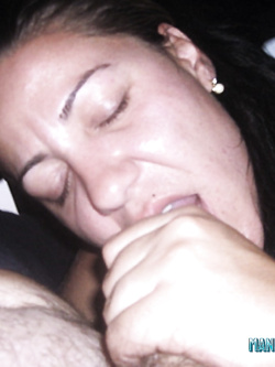 MANUELA -  TROIONA ESIBIZIONISTA DI BO